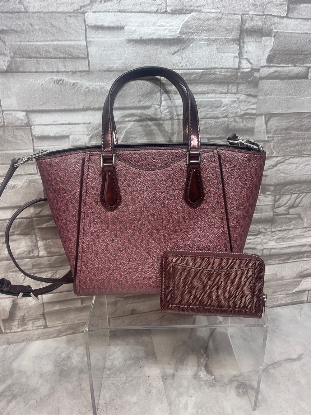 Michael Kors Taryn Metallic Logo Saffiano Tote & Matching Wallet Oxblood - Picture 4 of 13